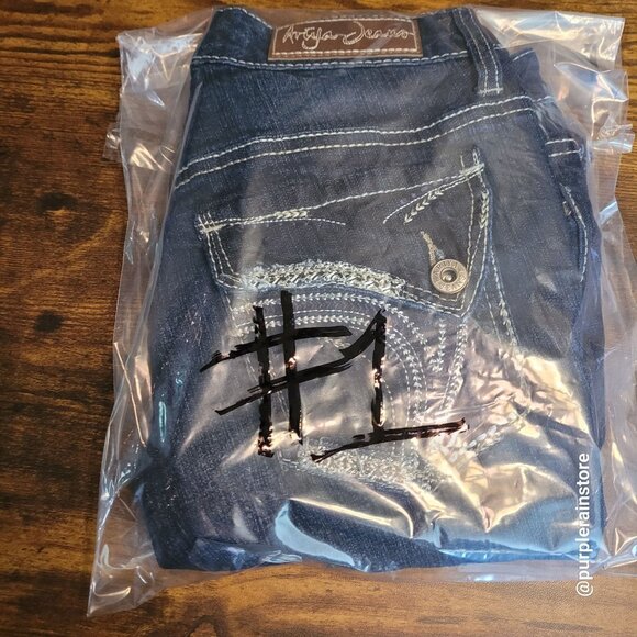 Ariya Cuffed Bermuda Shorts Size 4 Low Rise Button Flap Dark Wash Stretch Denim - Picture 11 of 11